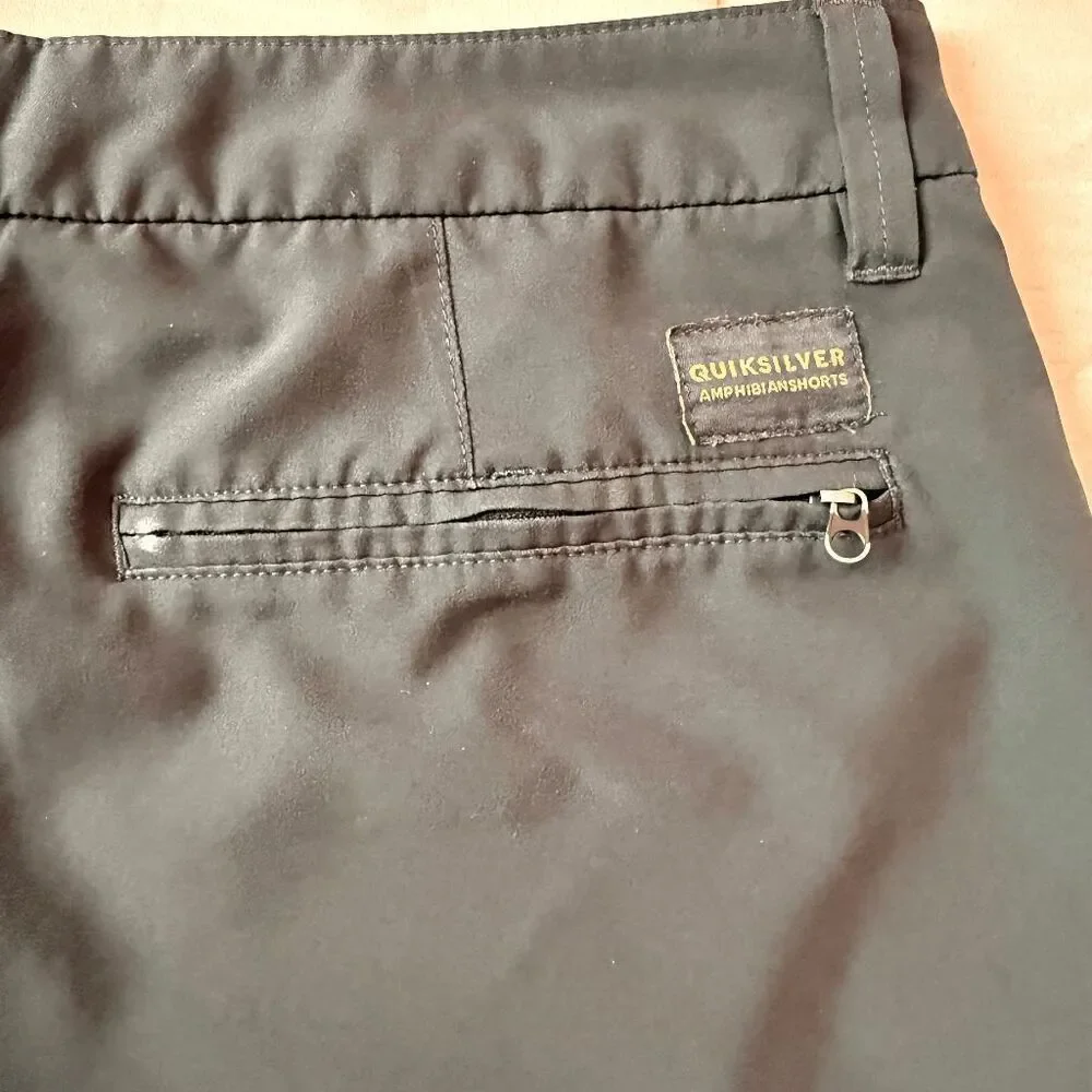 Quiksilver Men's Union Amphibian 20 Inch Water Friendly Hybrid Shorts 31 Black